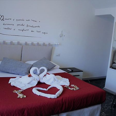 Oltre La Costa Bed & Breakfast อาเจโรลา ภายนอก รูปภาพ