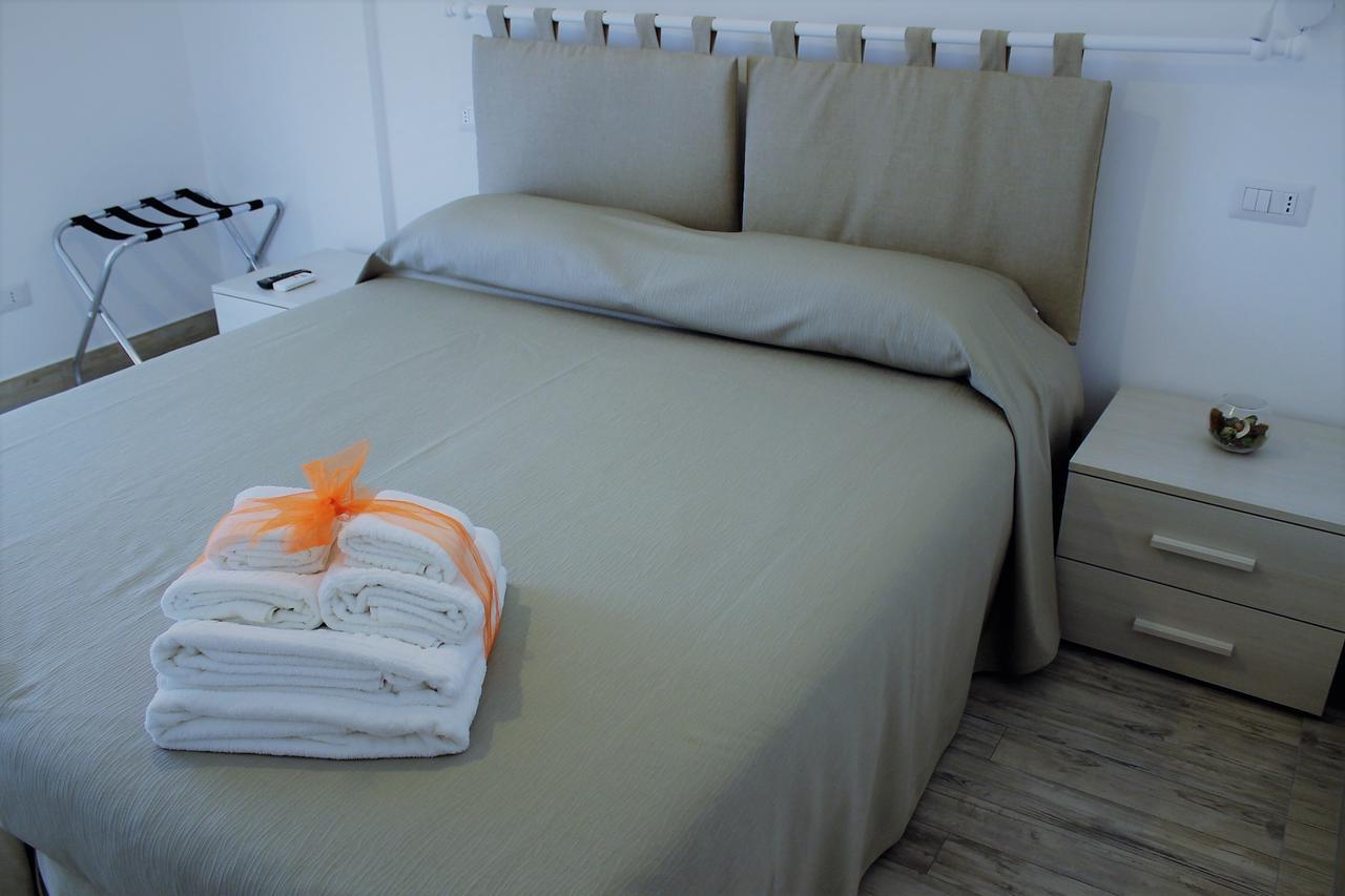 Oltre La Costa Bed & Breakfast อาเจโรลา ภายนอก รูปภาพ